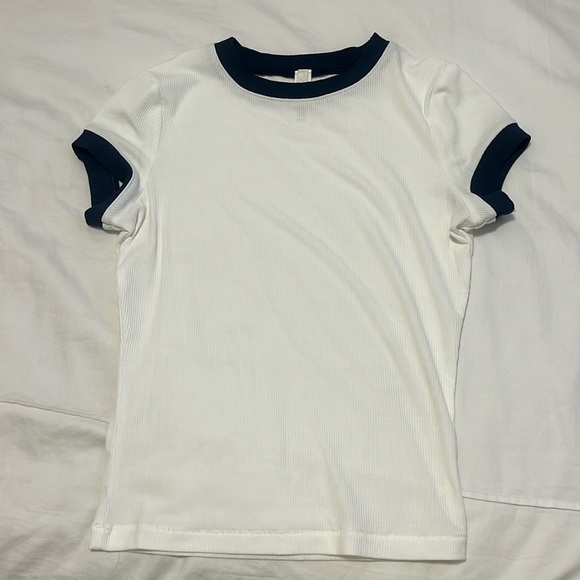 Skims top (white + navy) - Picture 1 of 3